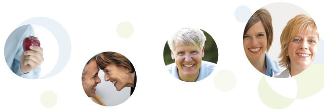 main qui tient une pomme, personnes souriantes